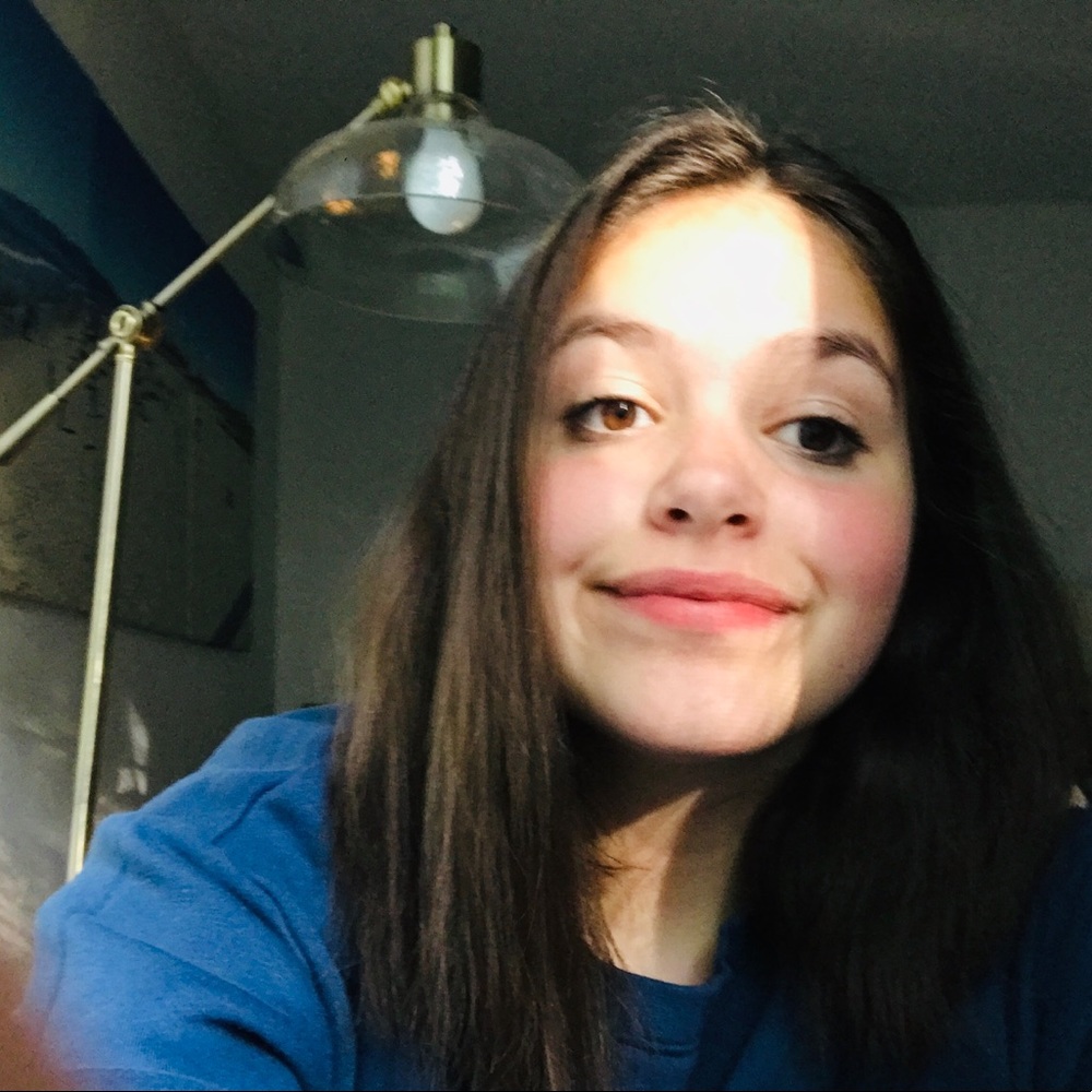 Meet your Posher, Lena